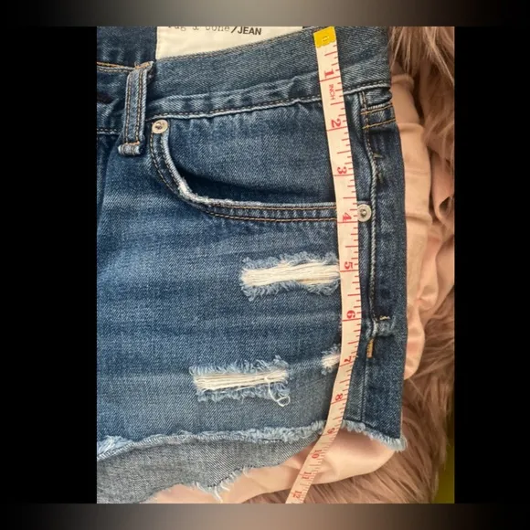 🎀 Rag &amp; Bone Shorts size 25 EUC
