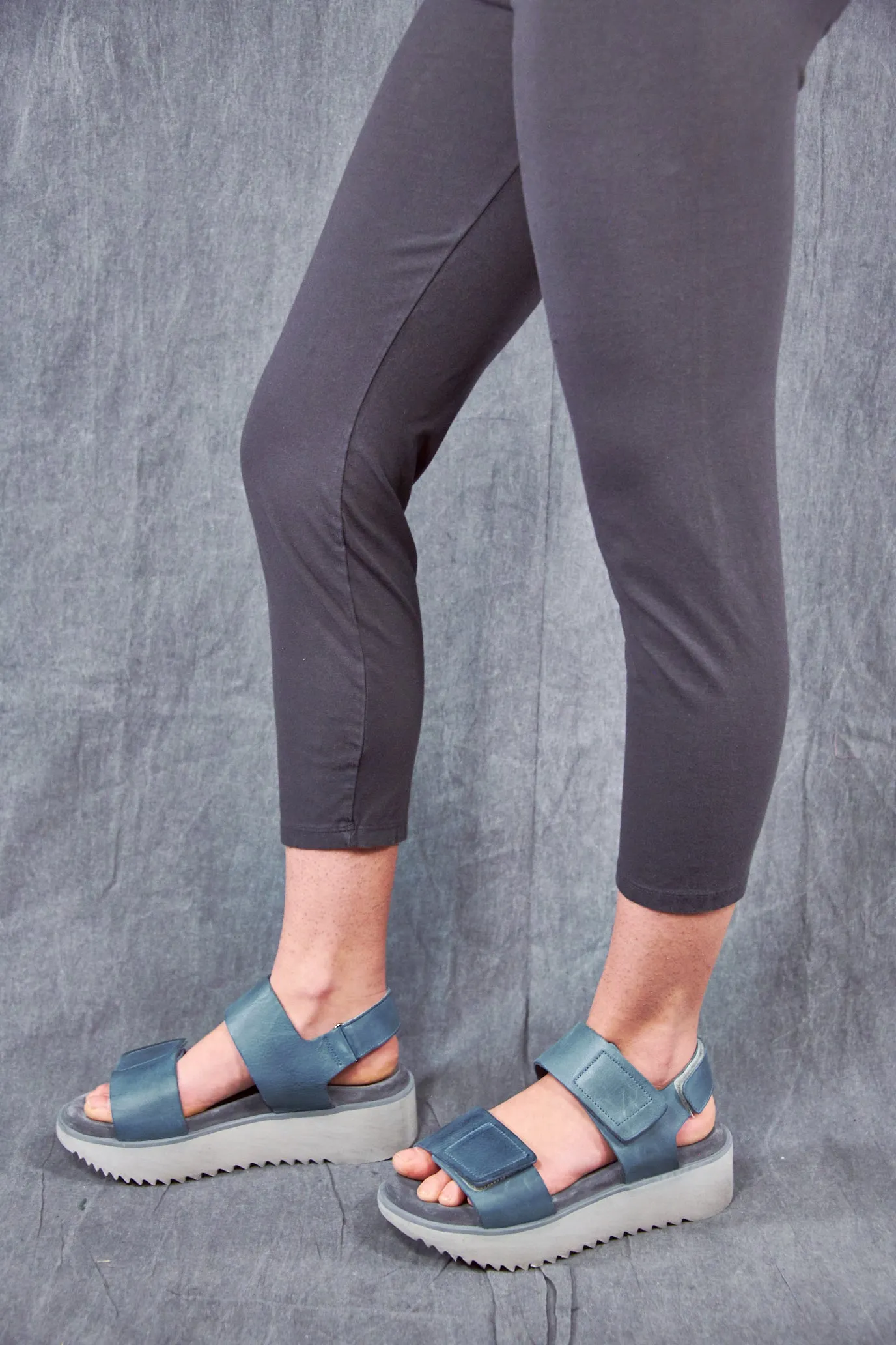 3167 Crop Legging Flint-U