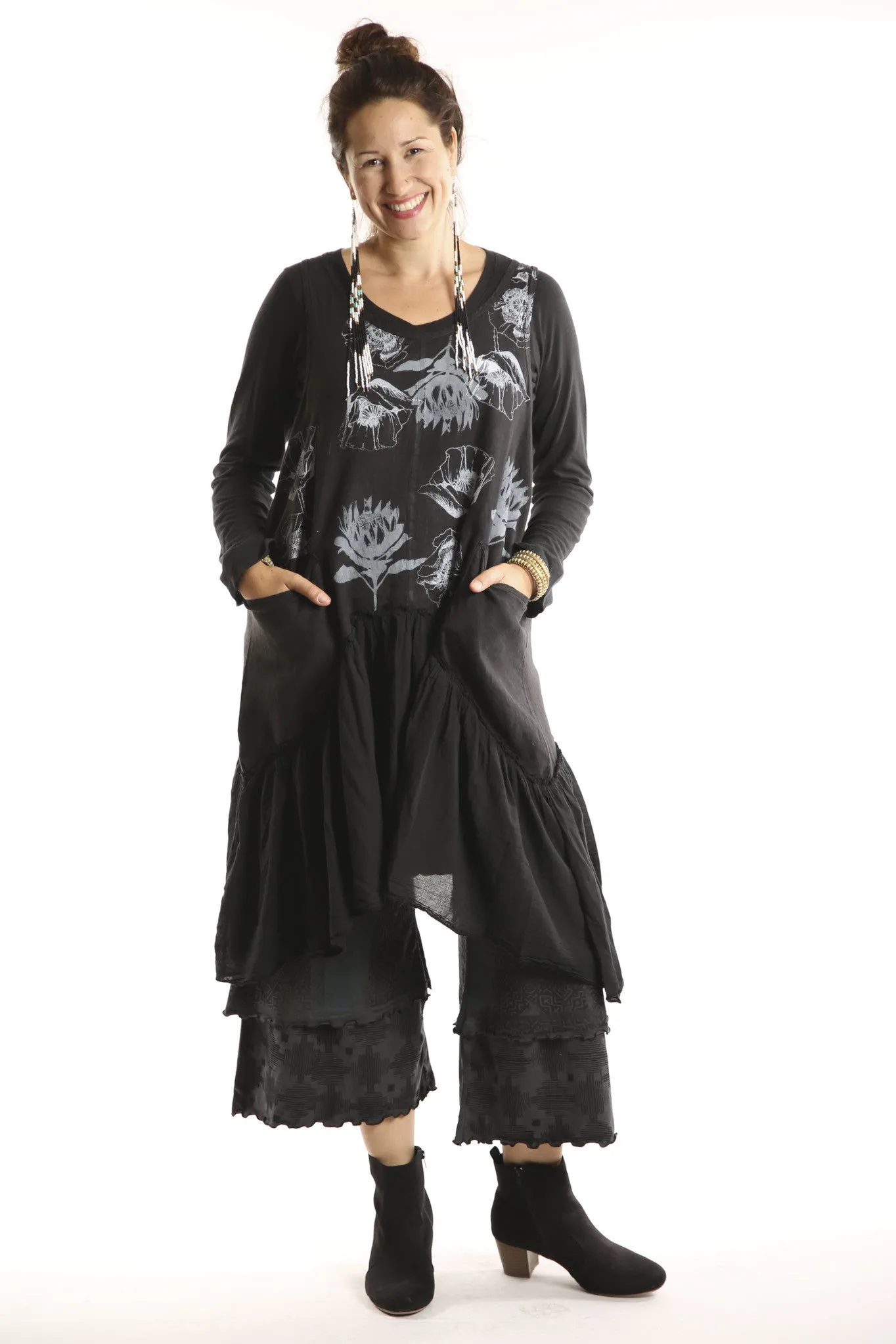3239-Wide Petaloon Black-P