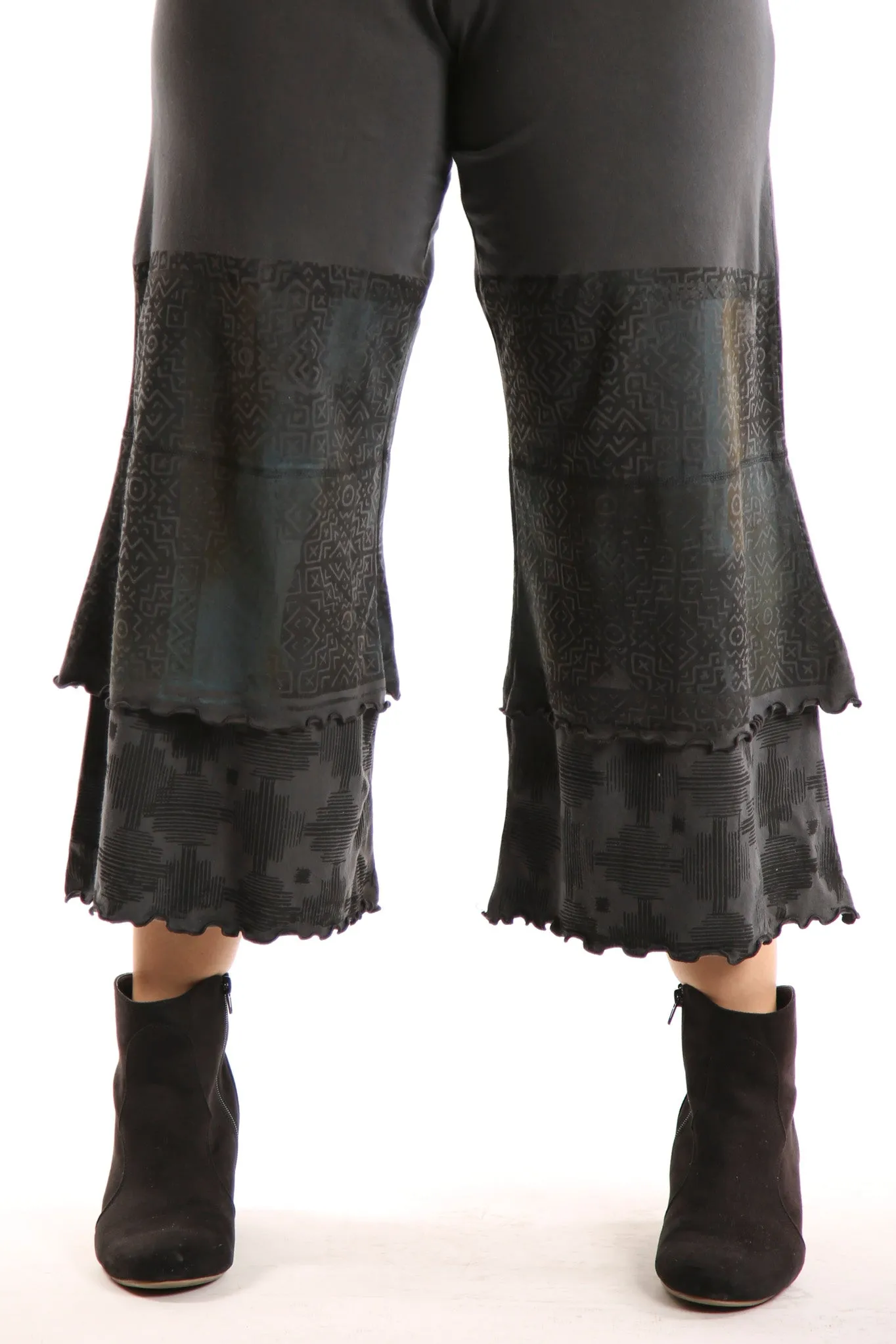 3239-Wide Petaloon Black-P