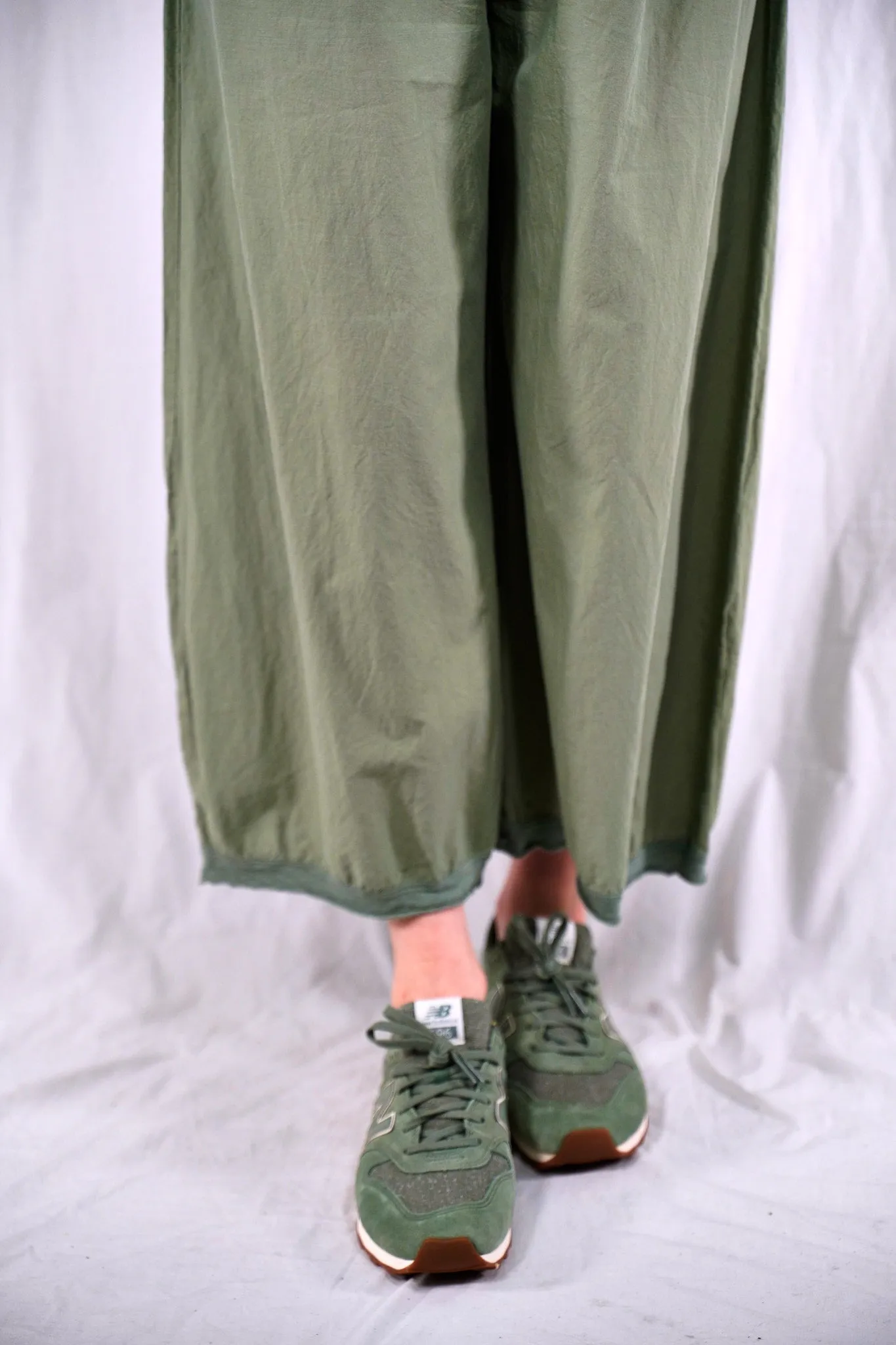3347 Cloud Lawn Pant Olive Leaf