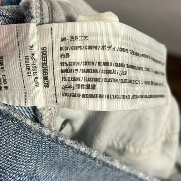 Abercrombie &amp; Fitch The Dad High Rise Distressed Curve Love Jeans.