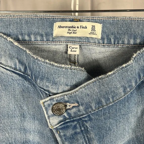 Abercrombie &amp; Fitch The Dad High Rise Distressed Curve Love Jeans.