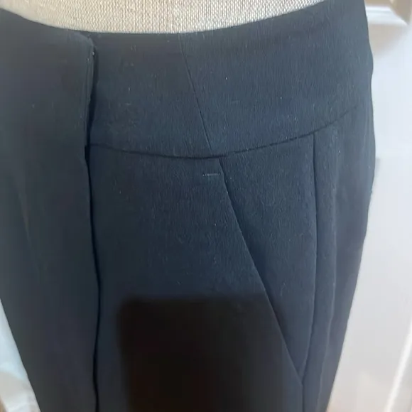 Ann Taylor loft black skort skirt shorts pockets polyester black women’s size 0