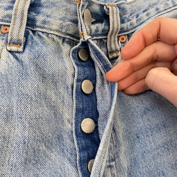 Aritzia Denim Forum Jeans The Joni High Rise Loose 29L Size 25 Light Blue