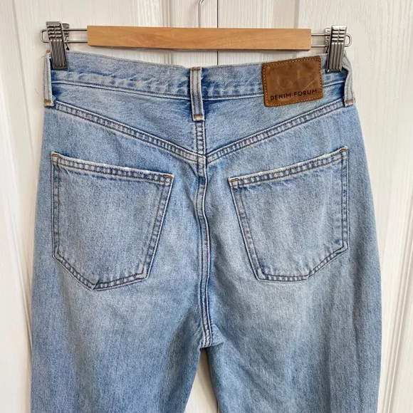 Aritzia Denim Forum Jeans The Joni High Rise Loose 29L Size 25 Light Blue
