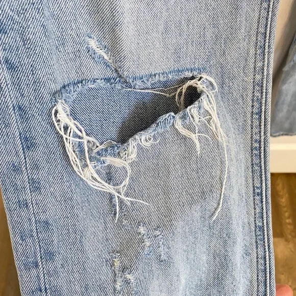 Aritzia Denim Forum Jeans The Joni High Rise Loose 29L Size 25 Light Blue