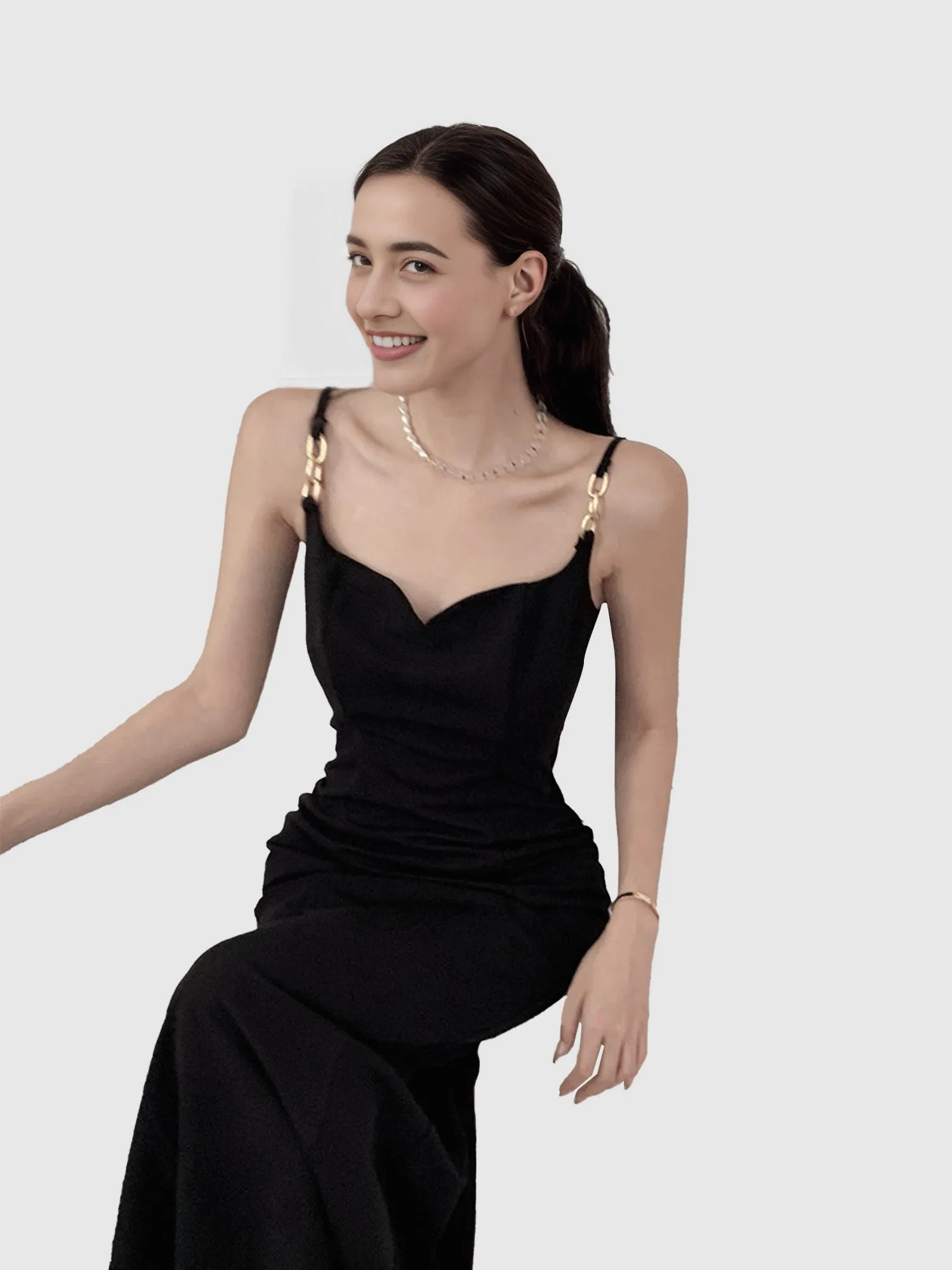 Black Thin Strapped Sweetheart Necked Bodycon Dress