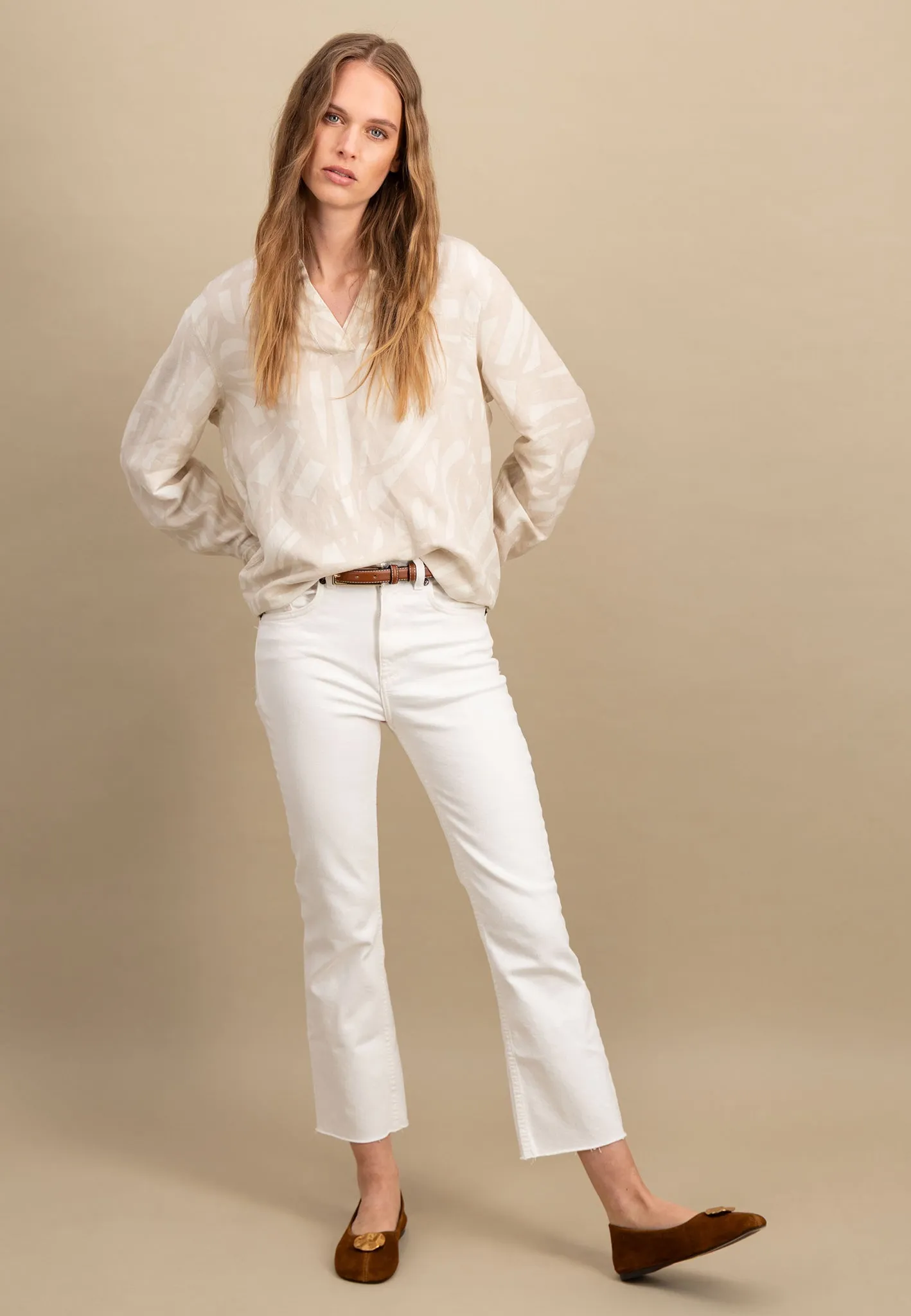 Bluse aus Leinenmix mit Tunika-Kragen