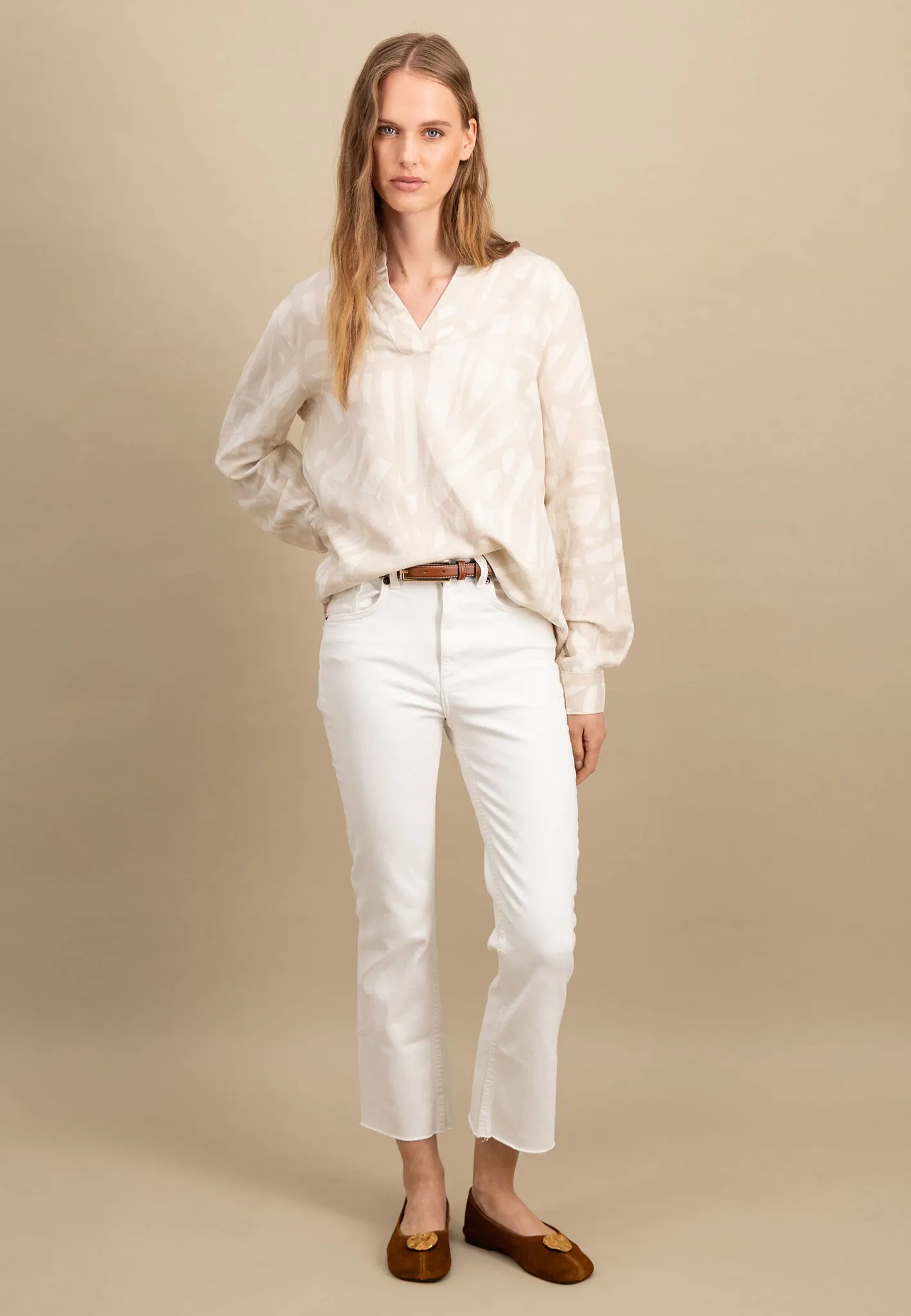 Bluse aus Leinenmix mit Tunika-Kragen