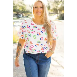 Chic White Leopard Print T-shirt: Roar , Babe! 🐆 Needful Things Approved!