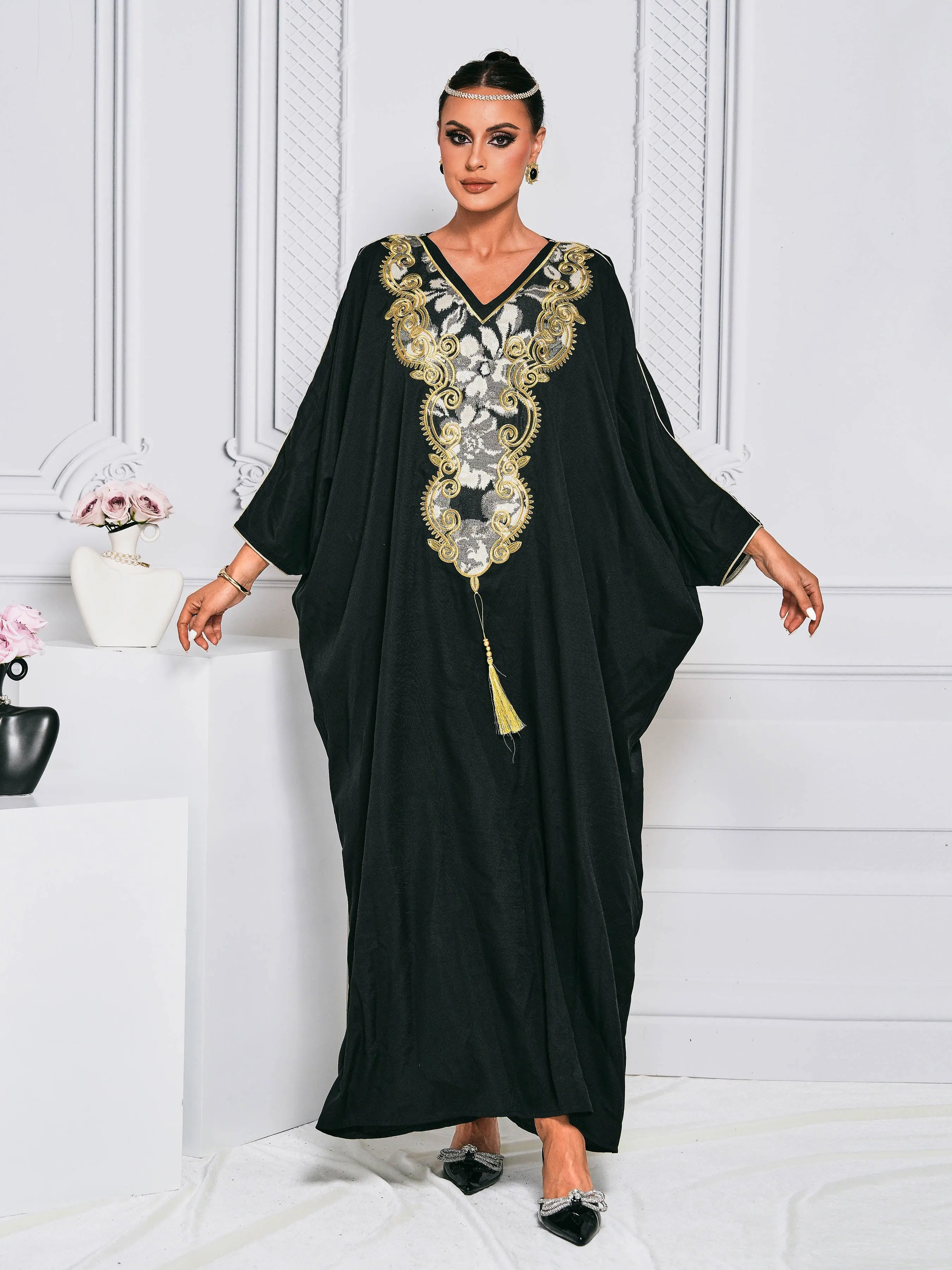 Embroidered Cocoon Tassel Abayas ME00168
