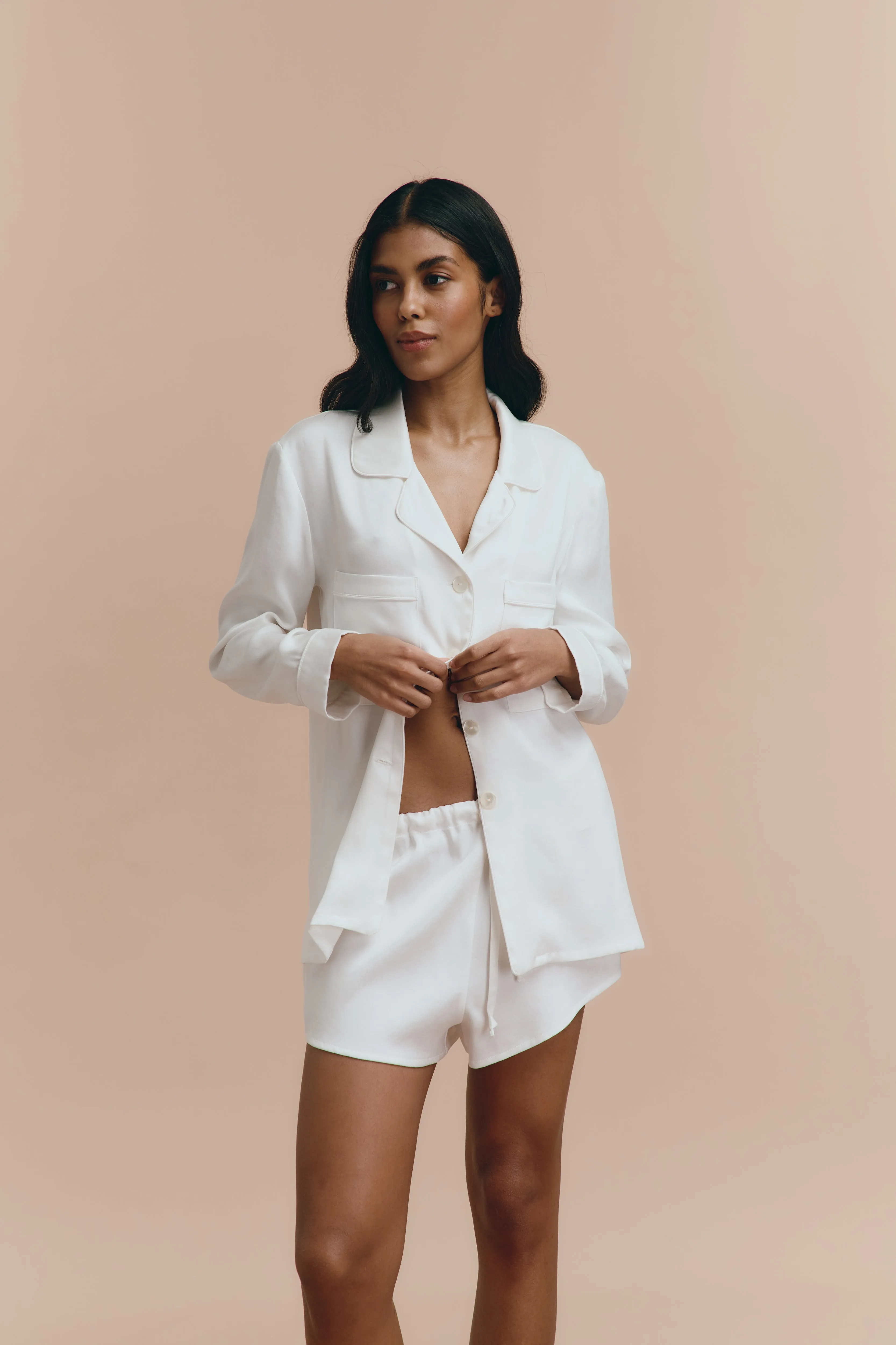 Emily pjs - Off white with shorts