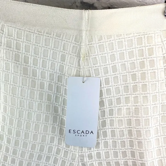 Escada White Teeza Lined Textured Shorts