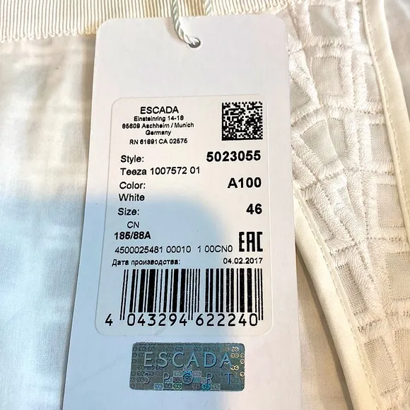 Escada White Teeza Lined Textured Shorts