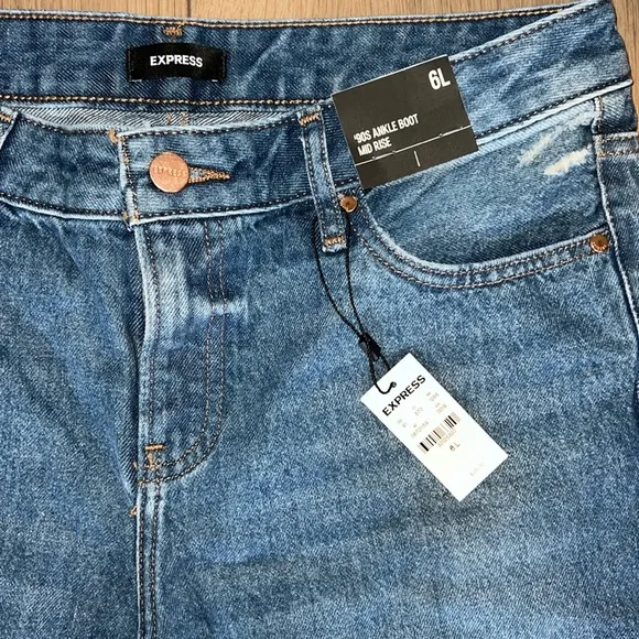 Express 90s ankle boot mid rise jeans