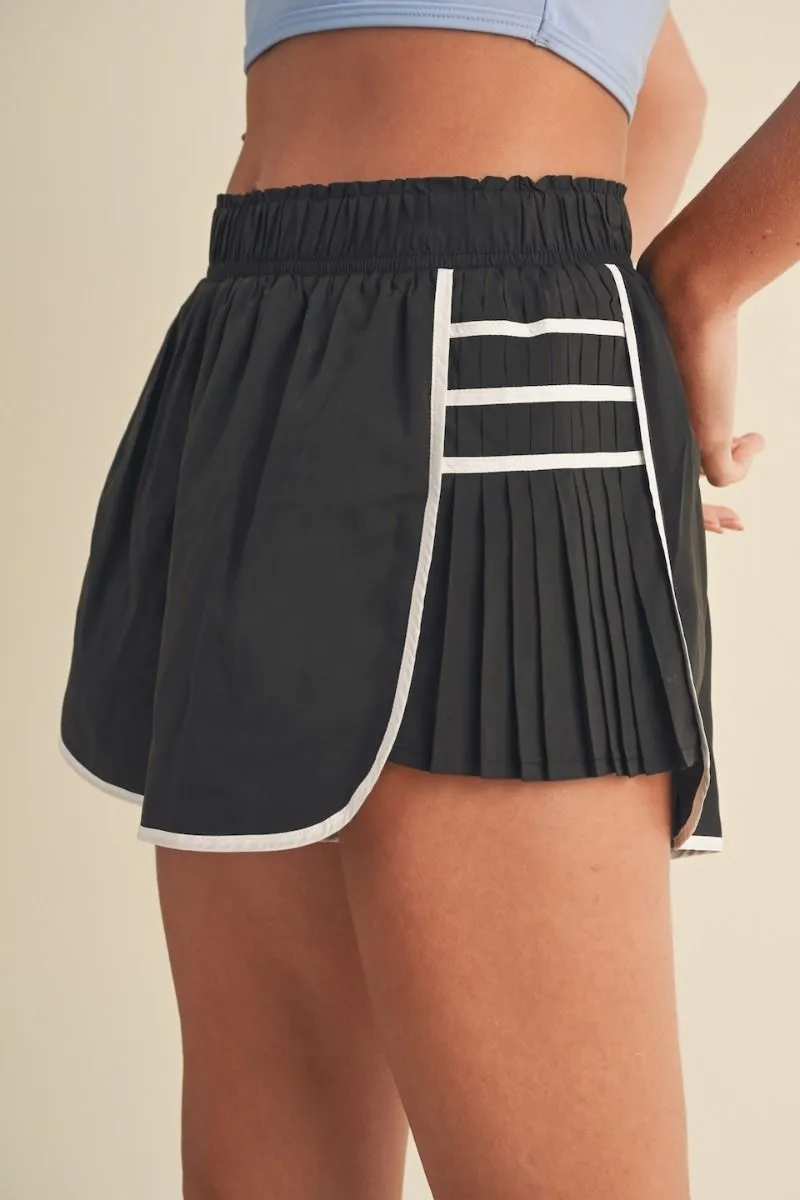 FLUTTER SIDE ATHLETIC SHORTS (BLACK)