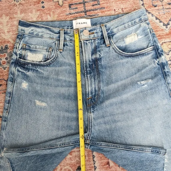 FRAME High waisted Bermuda shorts