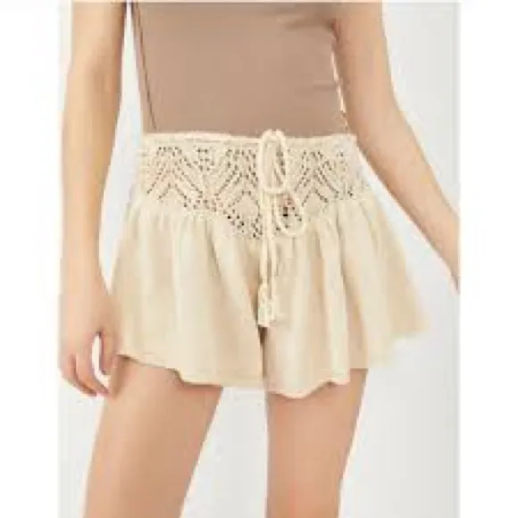 Free People Beach Fauxchet Knit Shorts in the color natural.  NWT.