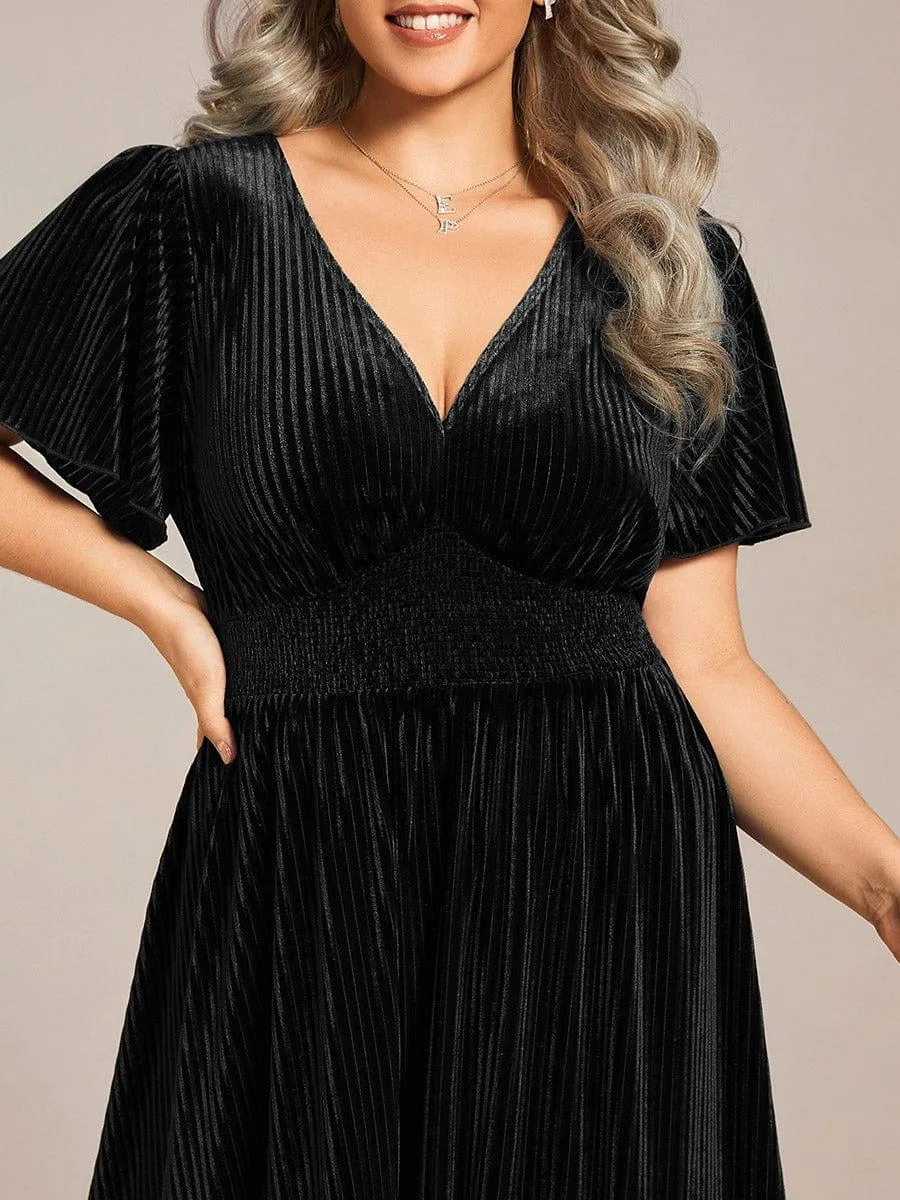Grande taille Robe d'invité de mariage mi-longue en velours d'automne à manches courtes et col en V gracieux