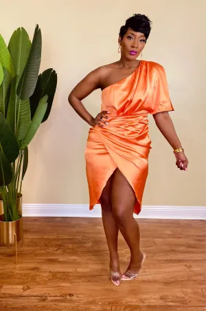 HOLIDAY STRUT DRESS (ORANGE)