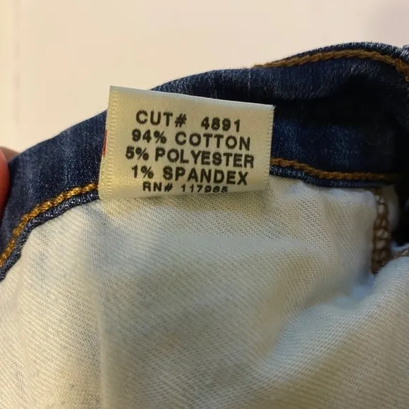 J Brand blue jeans size 25. Revolve. Made in USA. Cotton blend.