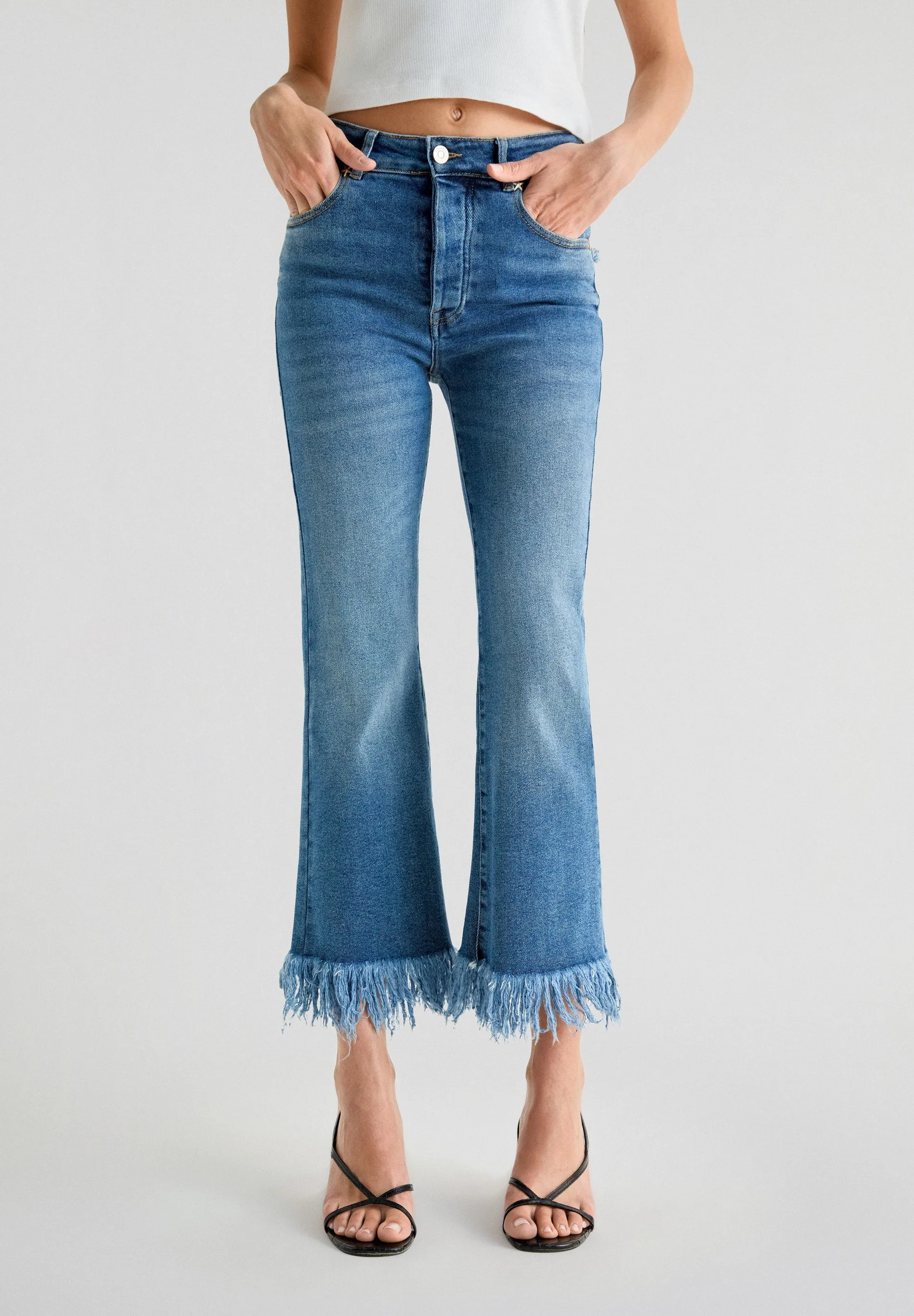 JEANS BAINHA DESFIADA