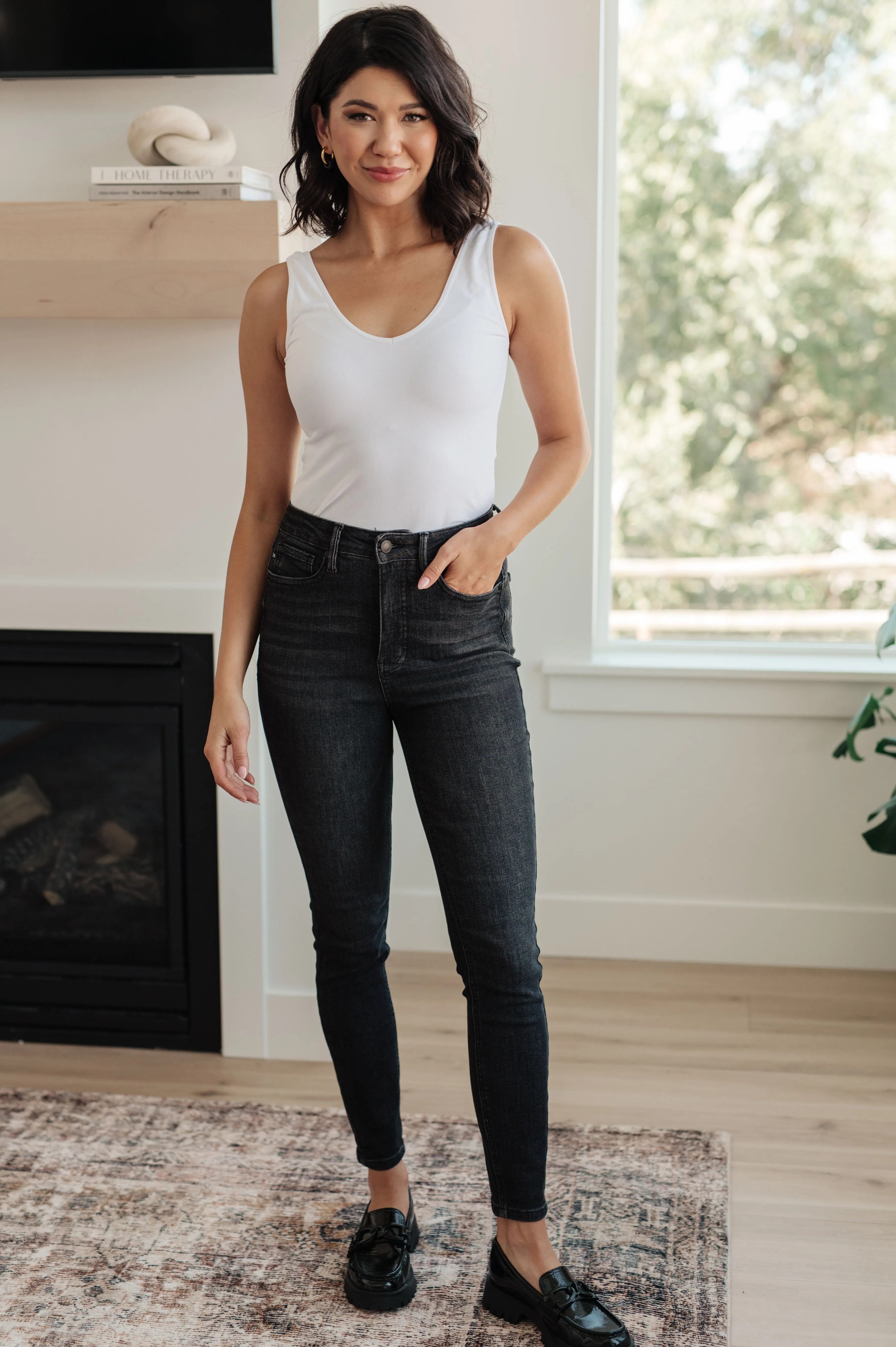 JUDY BLUE Octavia High Rise Control Top Skinny Jeans in Washed Black