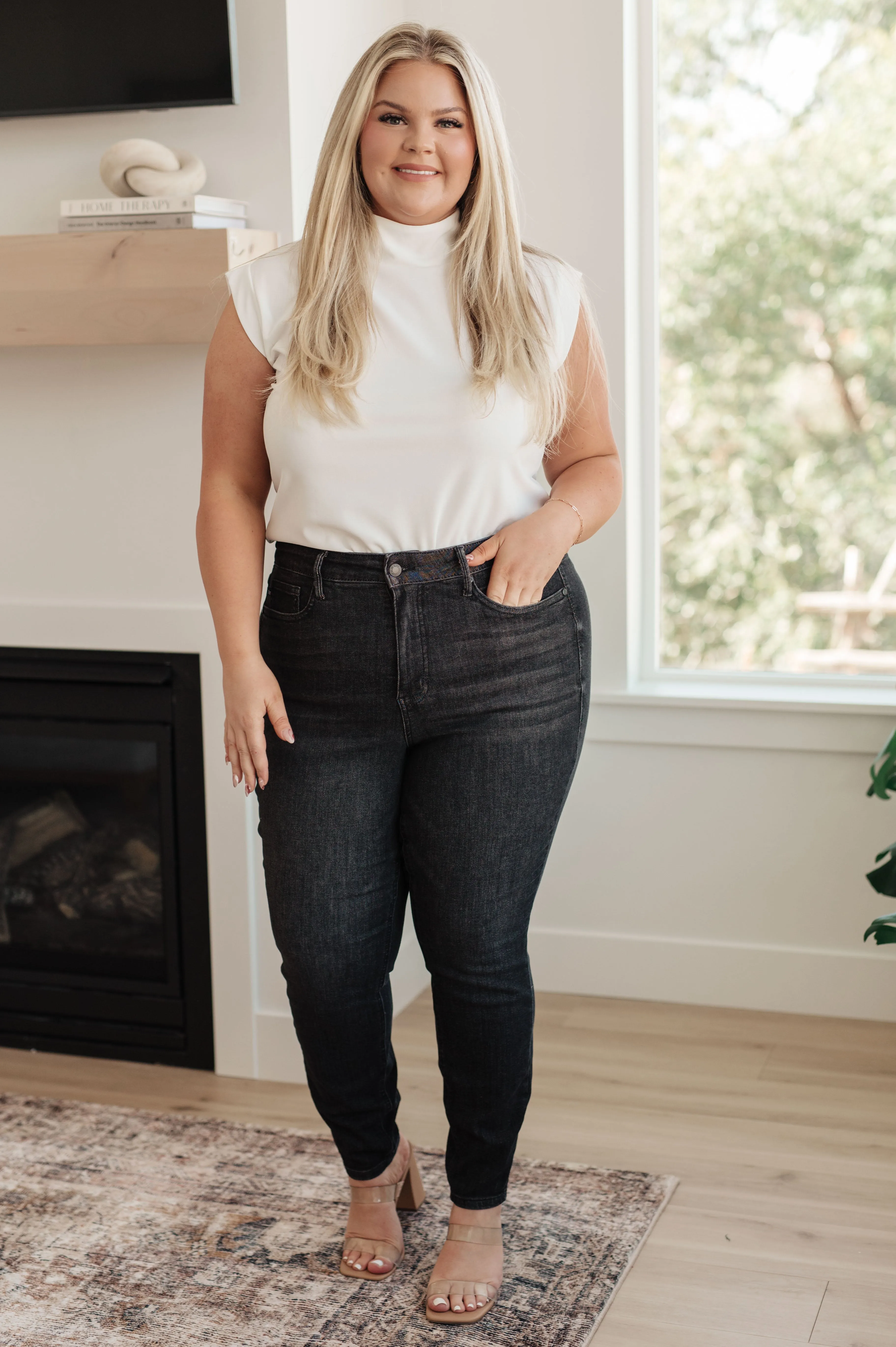 JUDY BLUE Octavia High Rise Control Top Skinny Jeans in Washed Black
