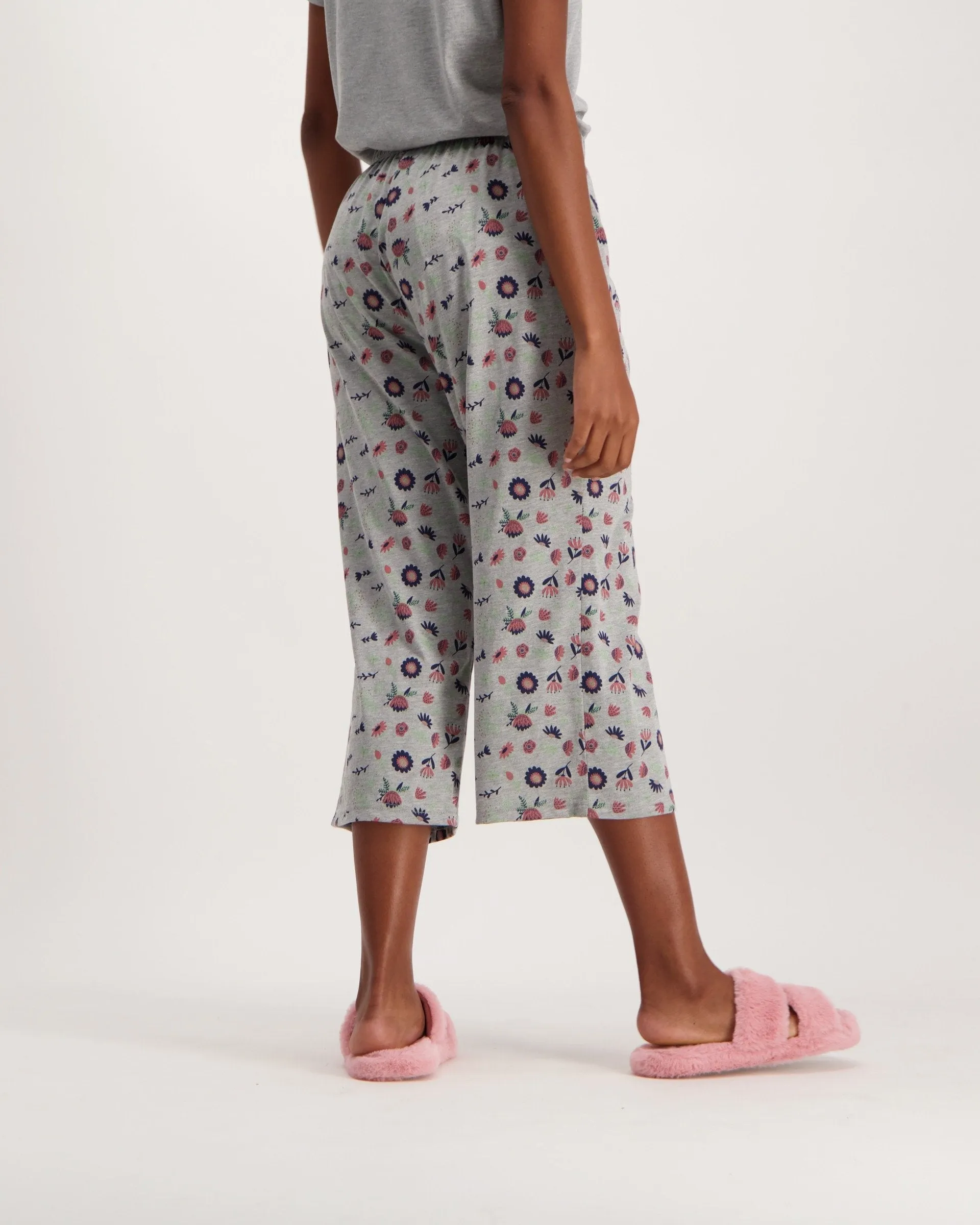 Ladies Flower Capri Sleep Bottoms - Grey