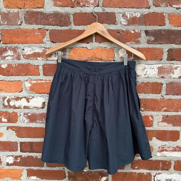 LAKE Navy High-Waisted Shorts‎ Culottes Size S
