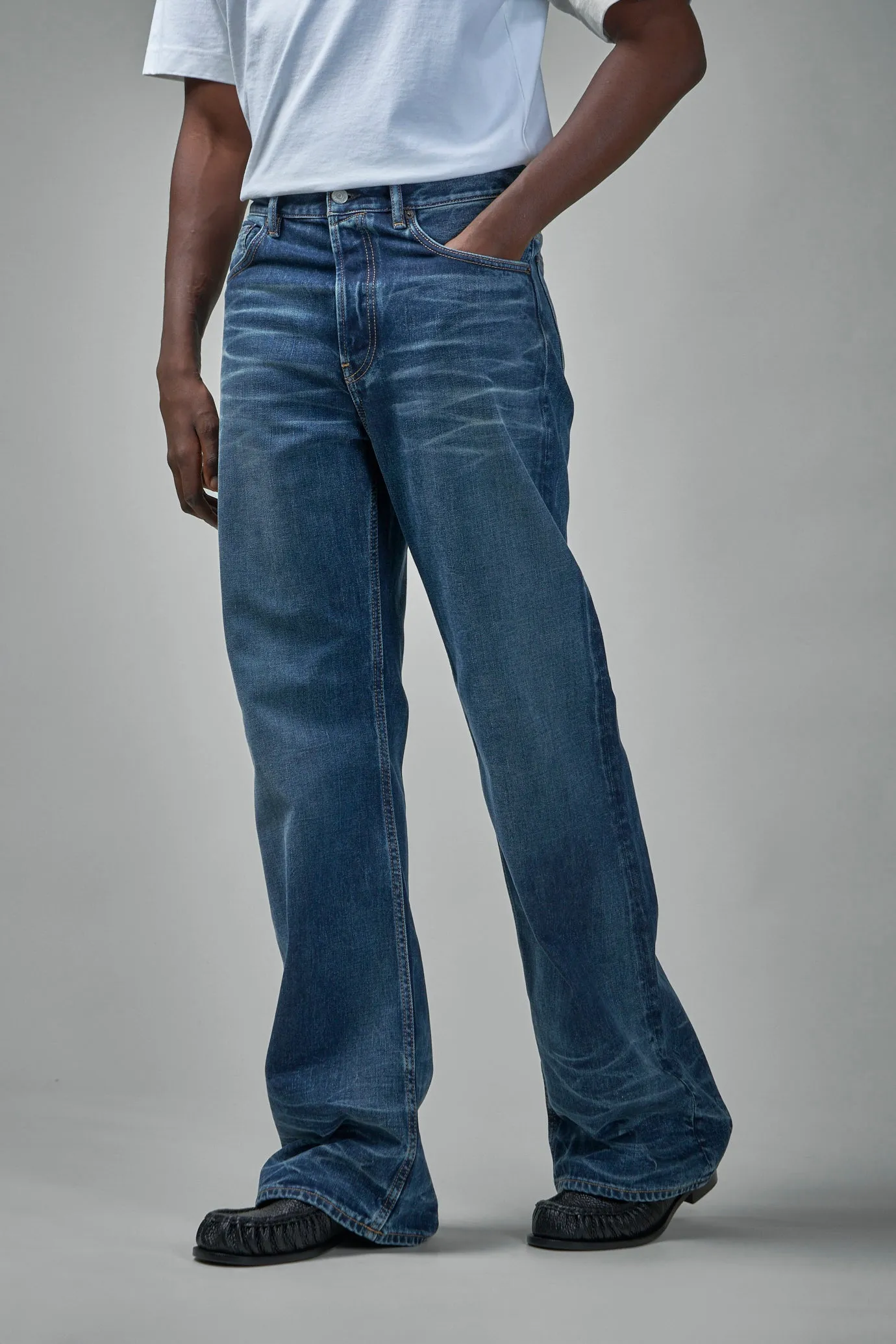 Loose Fit Jeans 2021