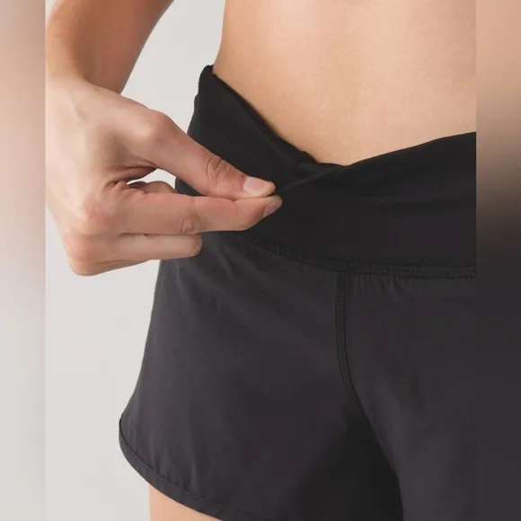 Lululemon Speed Up Short 2.5&quot; in Solid Black