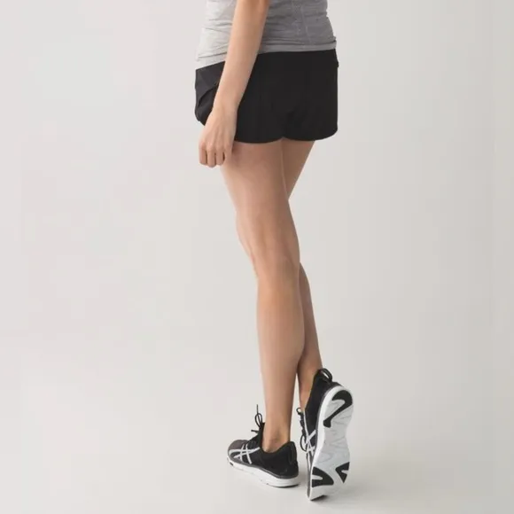Lululemon Speed Up Short 2.5&quot; in Solid Black