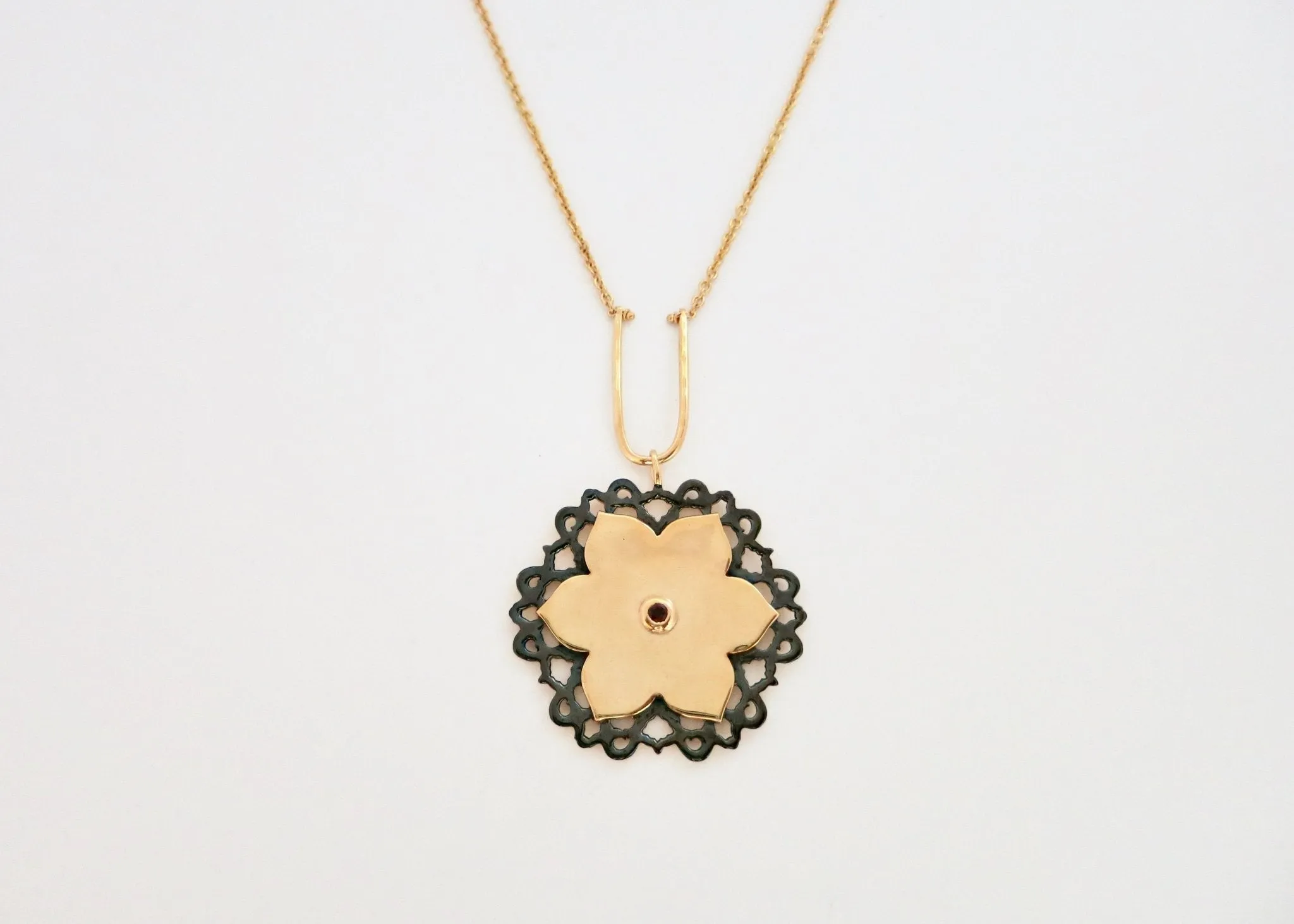 Magnificent, gold plated, dual-tone, Mughal lotus necklace