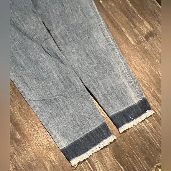MOONRIVER jeans , frayed waist , and raw hem so 26