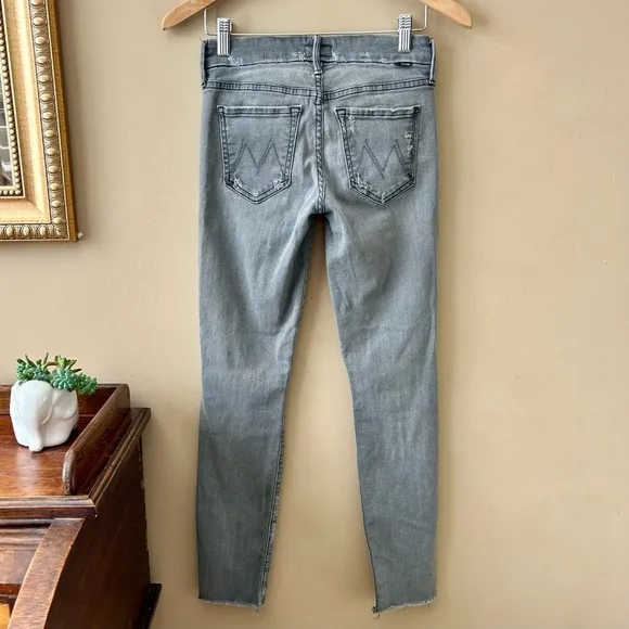 MOTHER The Looker Ankle Fray Skinny Jeans in Last Chance Saloon Gray Grey 25