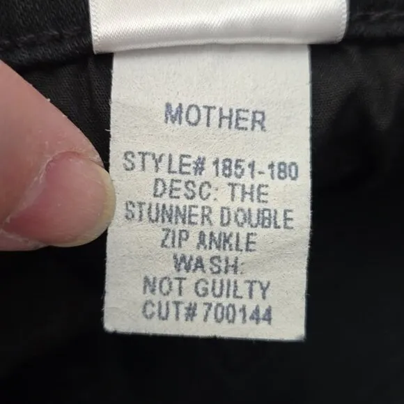 Mother The Stunner Double Zip Ankle Step Fray in Not Guilty Jeans