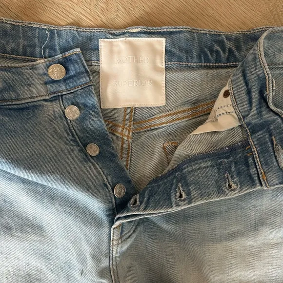 Mother Tom Cat Fray Jean Shorts
