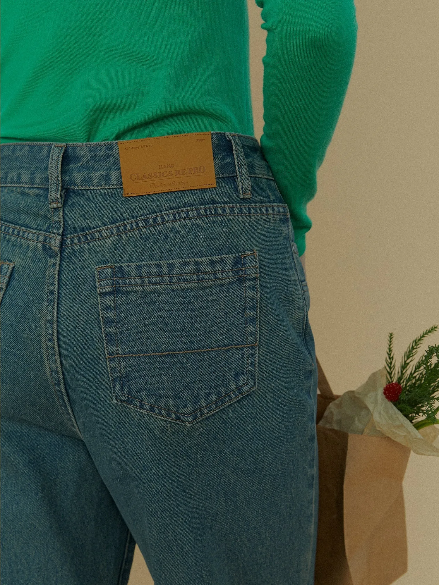 Narrow Straight Jeans