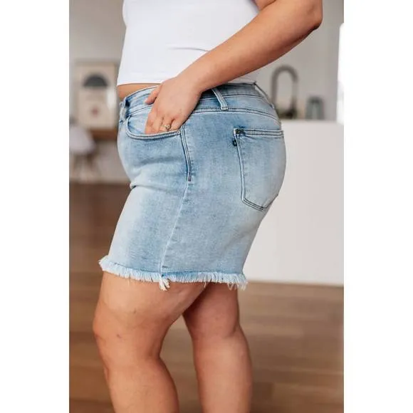 NEW JUDY BLUE high rise cutoff dad shorts in light wash