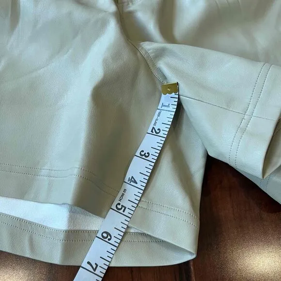 New NWOT Modern Citizen Tan Beige Shorts Faux Vegan Leather Size Extra Large