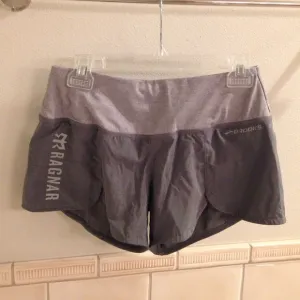 New Ragnar Race Brooks contrast dolphin split hem wide waistband athletic shorts