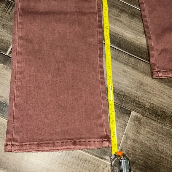 New Vervet High Rise Dark Mauve DistressedBootcut Jeans 29