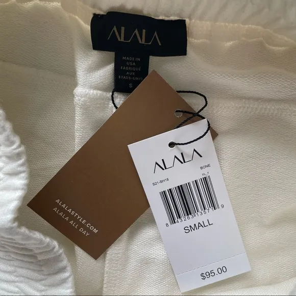 NWT $95 Alala Plie Short Size Small in Bone White Shorts Size Small