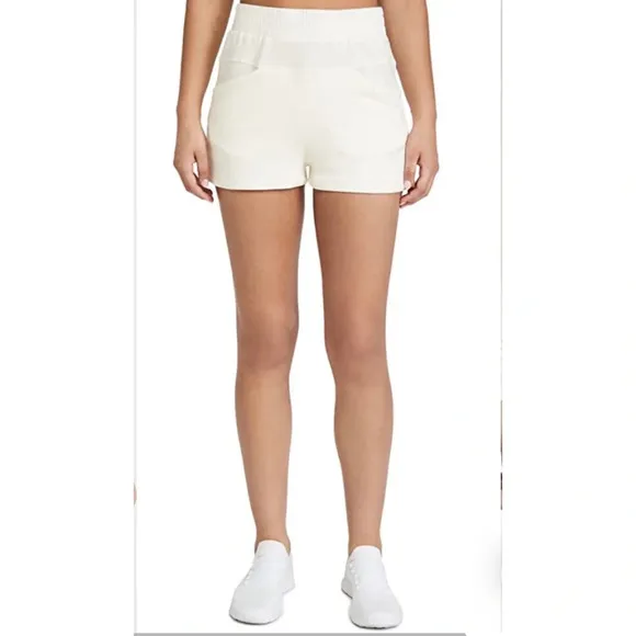 NWT $95 Alala Plie Short Size Small in Bone White Shorts Size Small