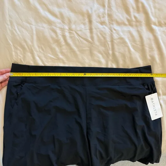 NWT Athleta Brooklyn Shorts, 26