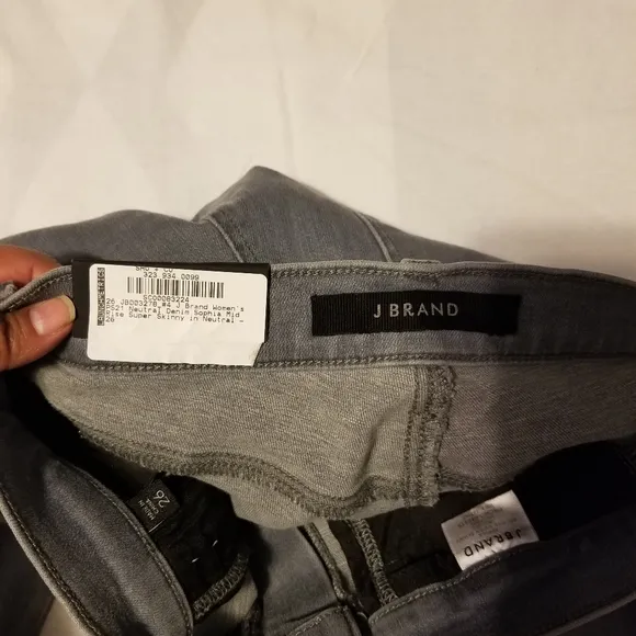 NWT J. Brand Jeans Neutral Size 26