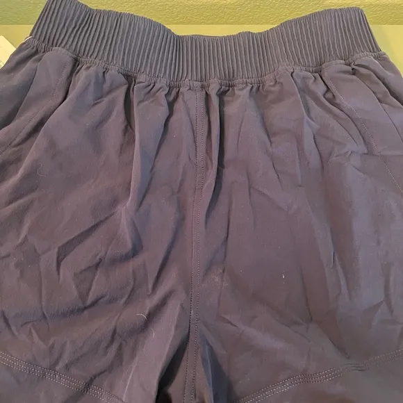 NWT Lululemon Stretch Woven Relaxed-Fit High rise Short 4&quot; Night Sea Small