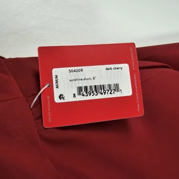 NWT SPANX Sunshine Pull on Shorts 6” Dark Cherry With Pockets 50420R Size M